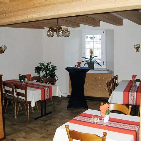 Gasthof Zur Grafschaft Apartment Veldenz